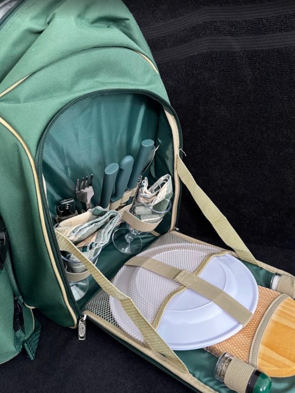 Picnic Plus 2 Person Picnic Backpack Set Green Insulated